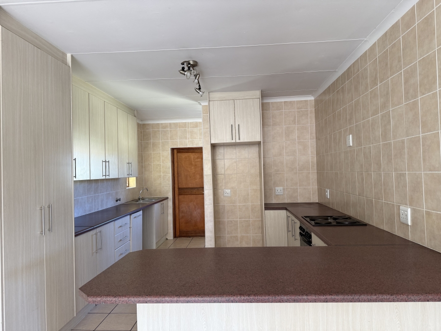 3 Bedroom Property for Sale in Sandbaai Western Cape